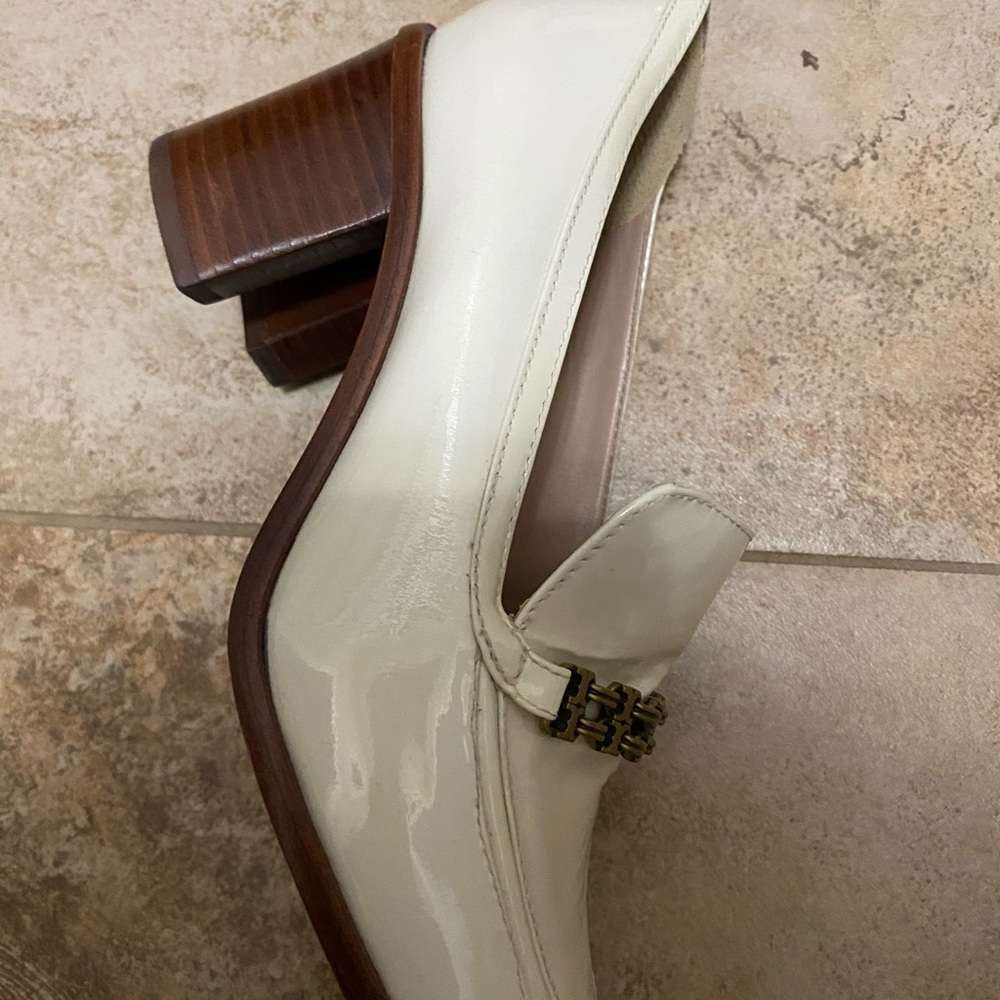 Shoes - Picture 5 of 5